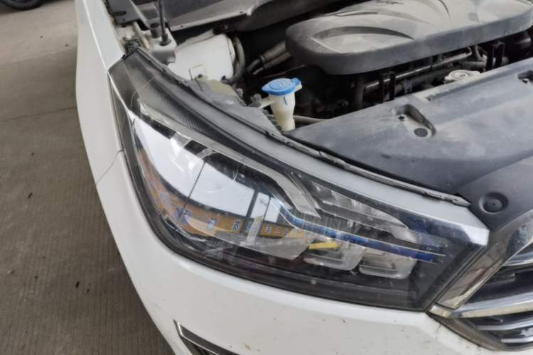 Used Zotye T300 2017 1.5L Manual Luxury Model Right Front Headlight