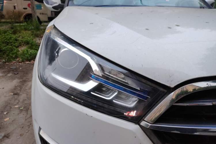 Used Zotye T300 2017 1.5T CVT Luxury Model Right Front Headlight