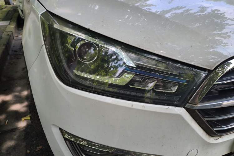 Used Zotye T300 2017 1.5L Manual Luxury Model Right Front Headlight