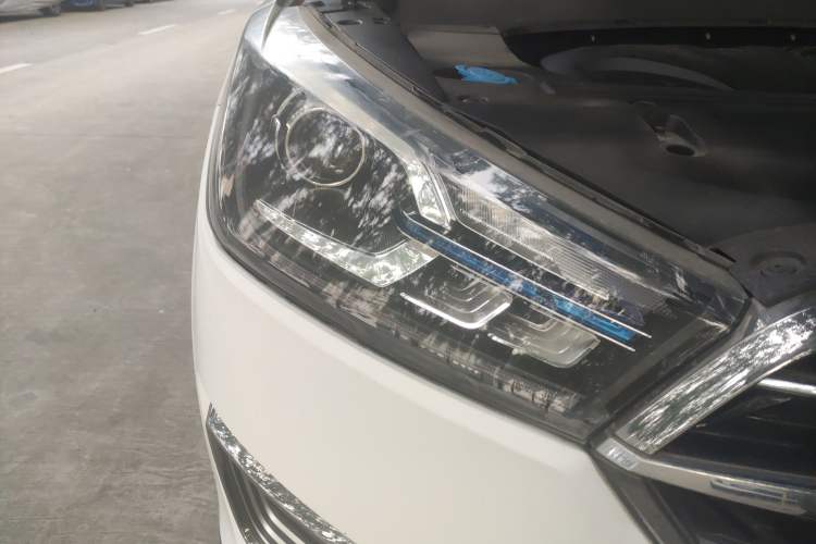 Used Zotye T300 2017 1.5L Manual Luxury Model Right Front Headlight