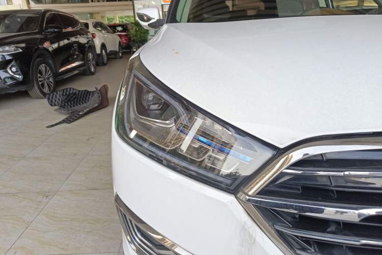 Used Zotye T300 2017 1.5T CVT Flagship Model Right Front Headlight
