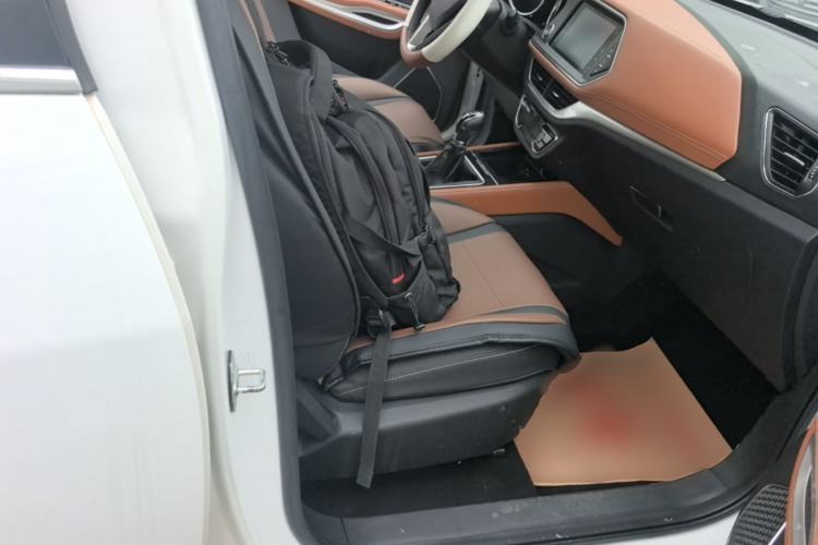 Used Zotye T300 2017 1.5L Manual Luxury Model Right Front Seat
