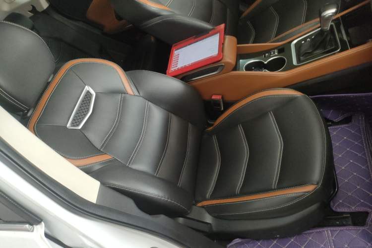 Used Zotye T300 2017 1.5T CVT Luxury Model Right Front Seat