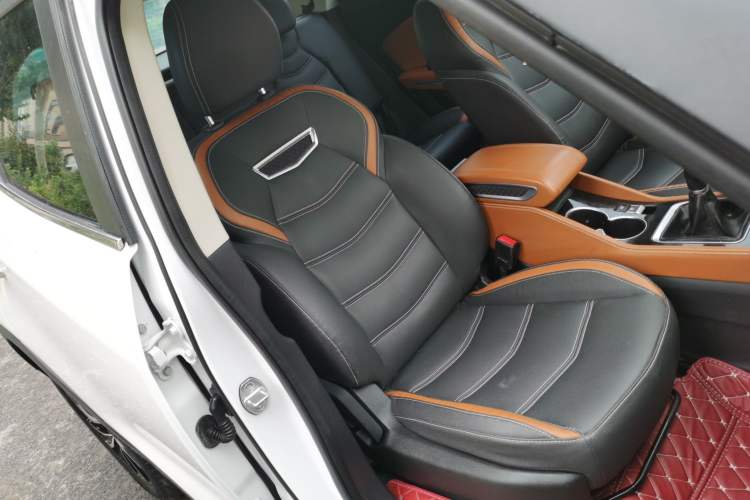 Used Zotye T300 2017 1.5L Manual Luxury Model Right Front Seat