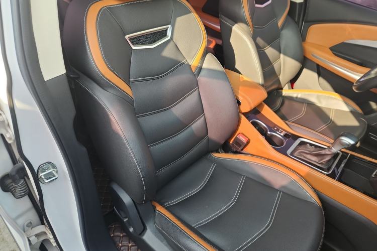 Used Zotye T300 2017 1.5T CVT Luxury Model Right Front Seat
