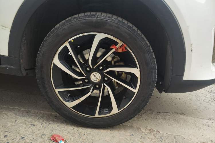 Used Zotye T300 2017 1.5L Manual Luxury Model Right Front Wheel Hub
