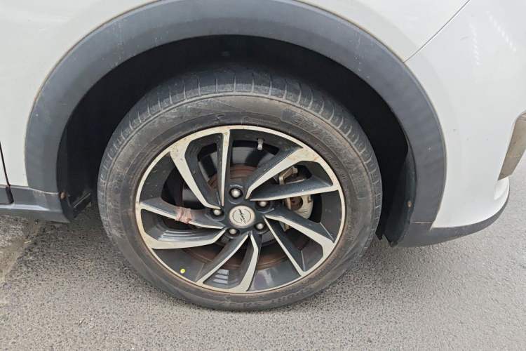 Used Zotye T300 2017 1.5T CVT Luxury Model Right Front Wheel Hub
