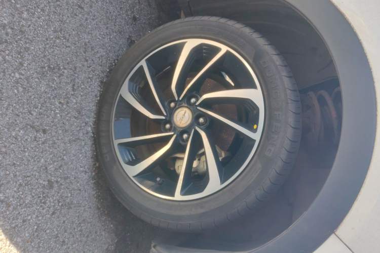 Used Zotye T300 2017 1.5T CVT Luxury Model Right Front Wheel Hub