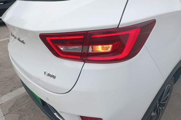 Used Zotye T300 2017 1.5T CVT Luxury Model Right Rear Taillight