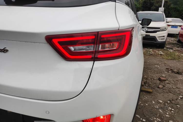 Used Zotye T300 2017 1.5T CVT Luxury Model Right Rear Taillight