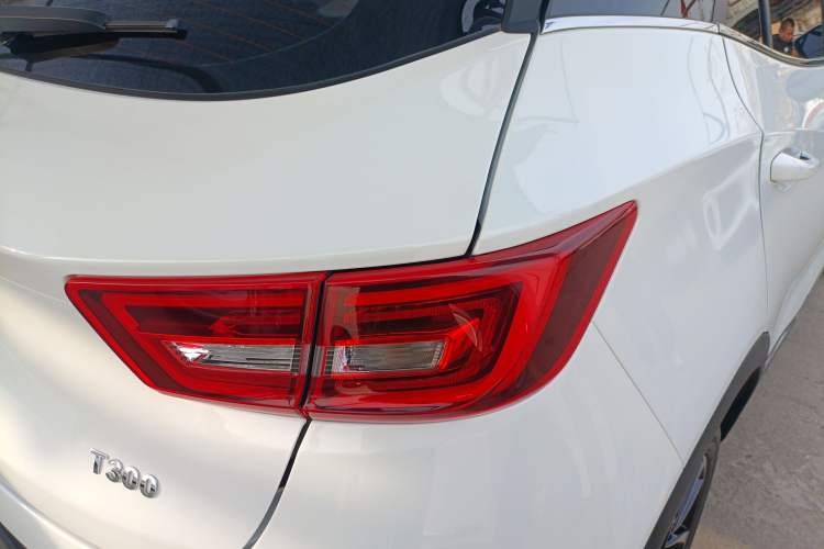 Used Zotye T300 2017 1.5L Manual Luxury Model Right Rear Taillight