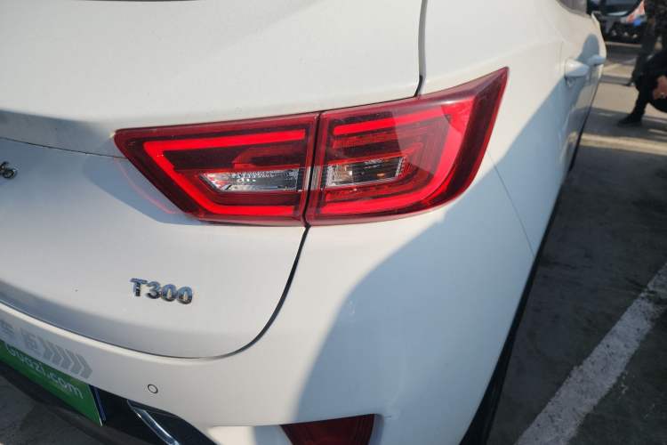 Used Zotye T300 2017 1.5T CVT Luxury Model Right Rear Taillight