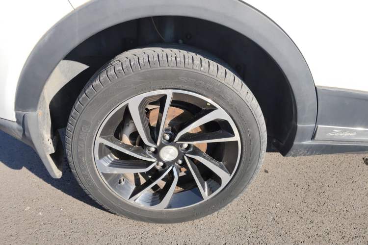 Used Zotye T300 2017 1.5L Manual Luxury Model Right Rear Wheel Hub