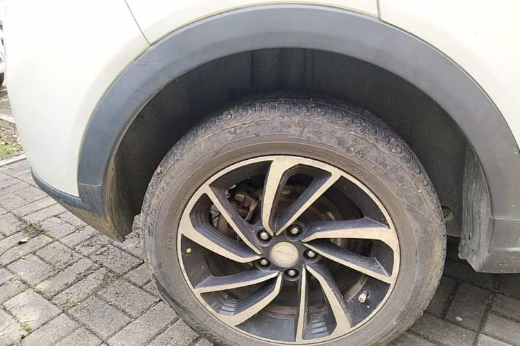 Used Zotye T300 2017 1.5L Manual Luxury Model Right Rear Wheel Hub