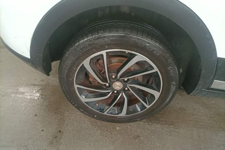 Used Zotye T300 2017 1.5L Manual Luxury Model Right Rear Wheel Hub