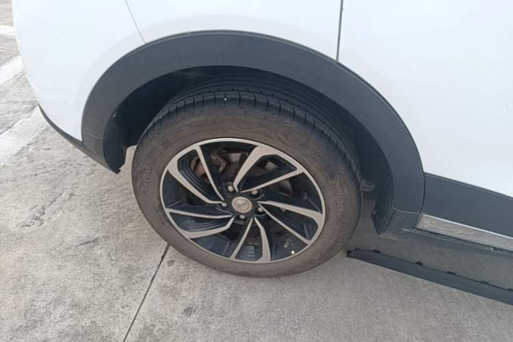 Used Zotye T300 2017 1.5T CVT Luxury Model Right Rear Wheel Hub