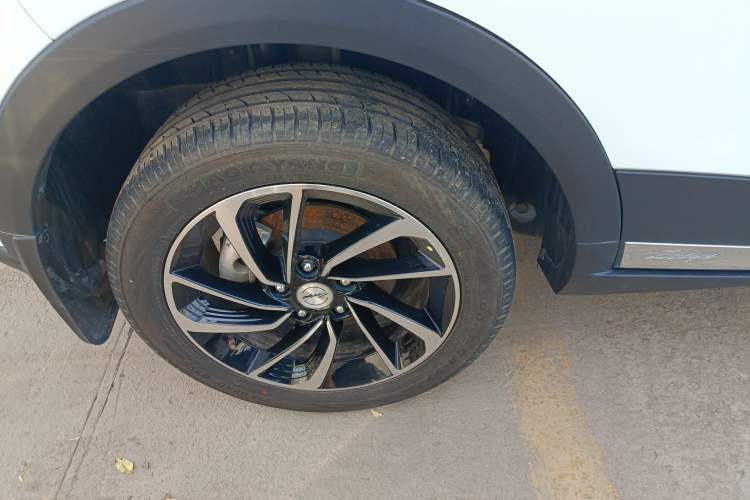 Used Zotye T300 2017 1.5L Manual Luxury Model Right Rear Wheel Hub