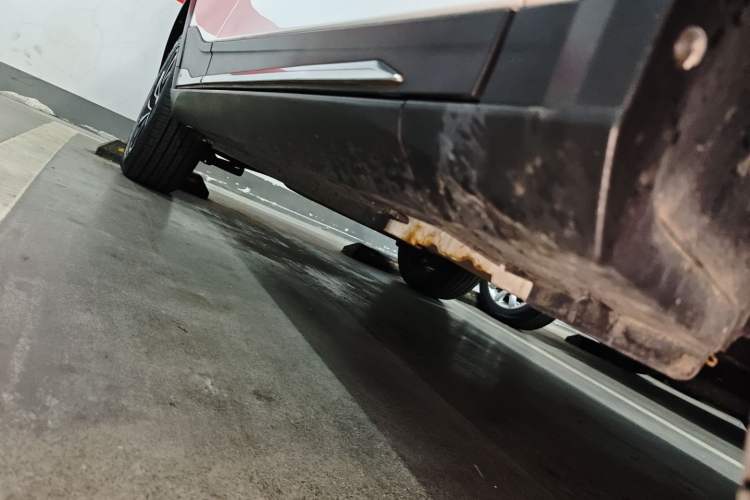 Used Zotye T300 2017 1.5T CVT Luxury Model Right Side Sill