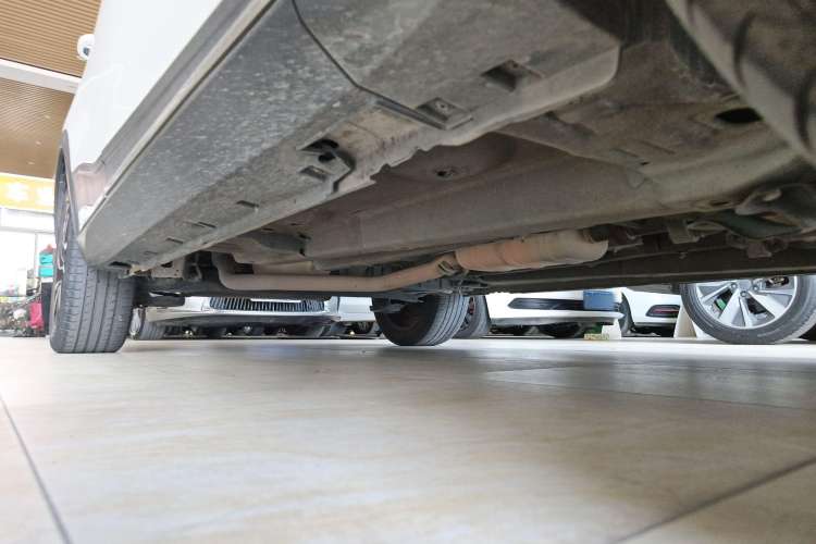 Used Zotye T300 2017 1.5T CVT Flagship Model Right Side Sill