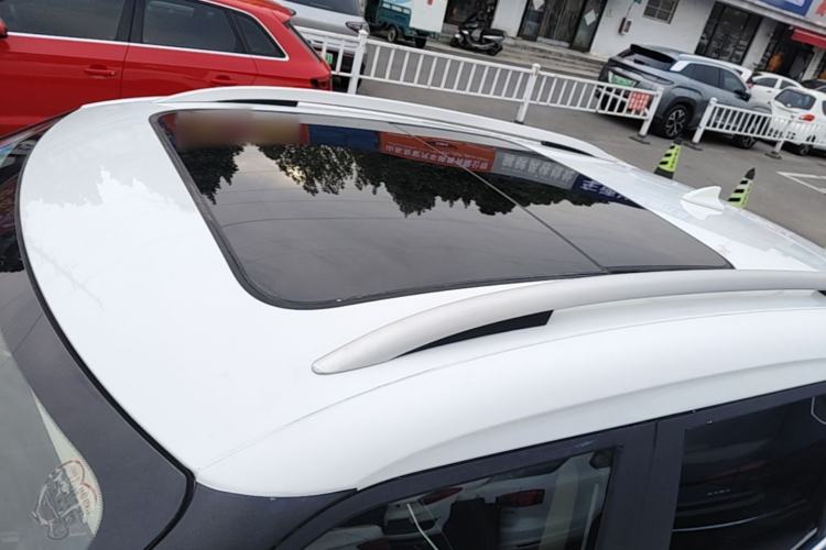 Used Zotye T300 2017 1.5L Manual Luxury Model Roof