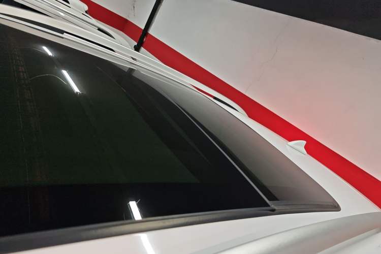 Used Zotye T300 2017 1.5T CVT Luxury Model Roof
