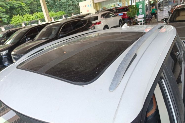 Used Zotye T300 2017 1.5T CVT Flagship Model Roof