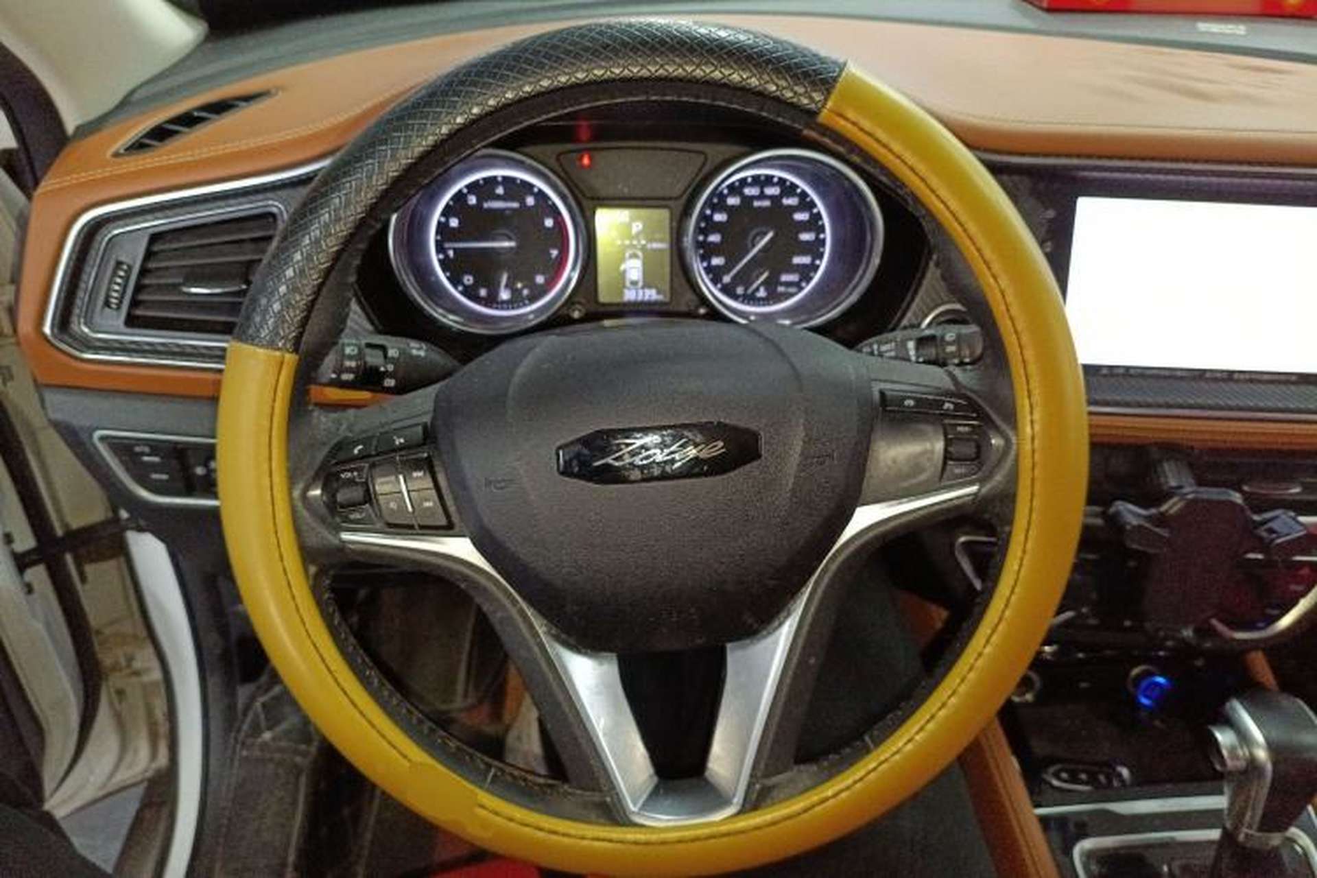 Used Zotye T300 2017 1.5T CVT Luxury Model Steering Wheel