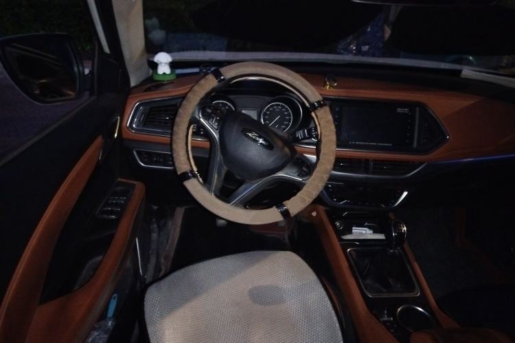 Used Zotye T300 2017 1.5L Manual Luxury Model Steering Wheel
