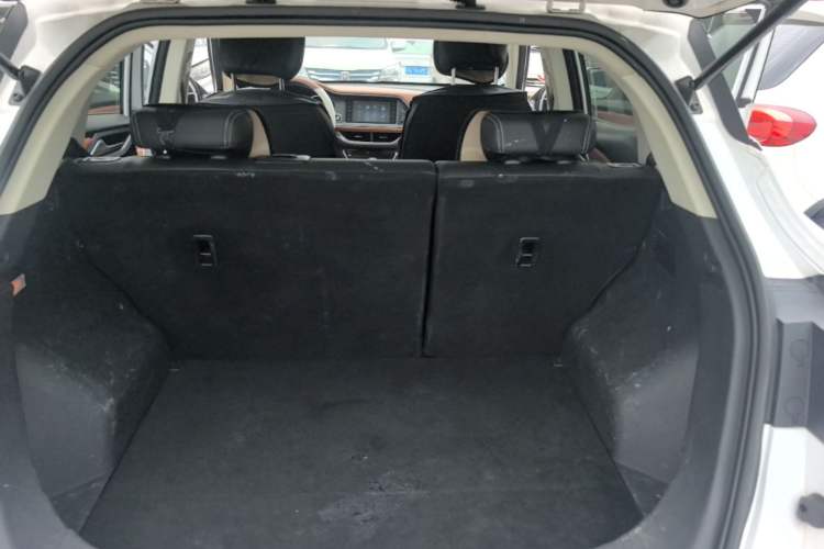 Used Zotye T300 2017 1.5L Manual Luxury Model Trunk