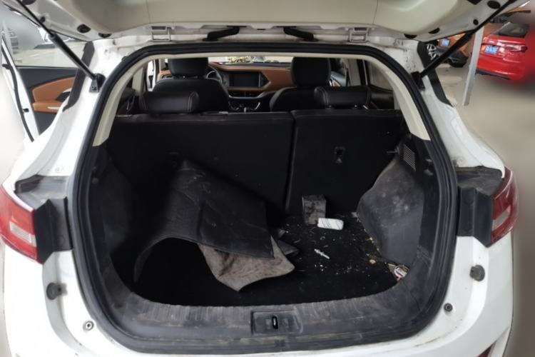 Used Zotye T300 2017 1.5L Manual Luxury Model Trunk