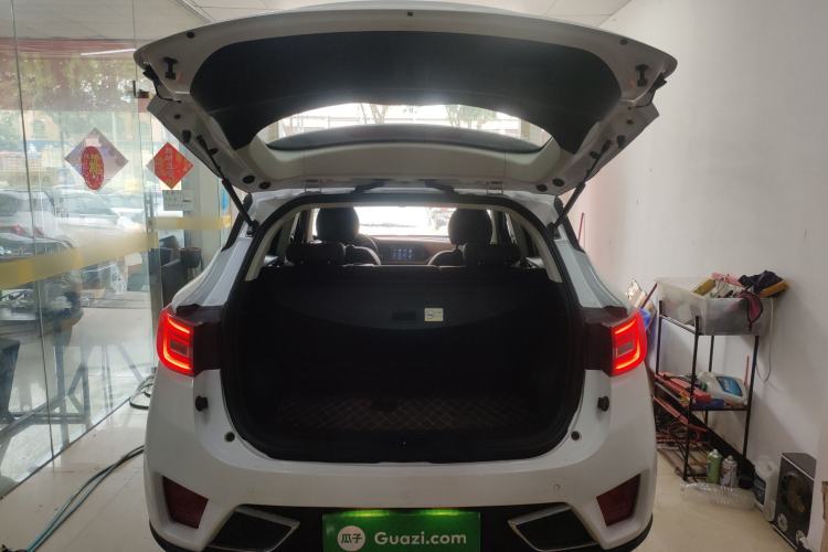 Used Zotye T300 2017 1.5T CVT Luxury Model Trunk