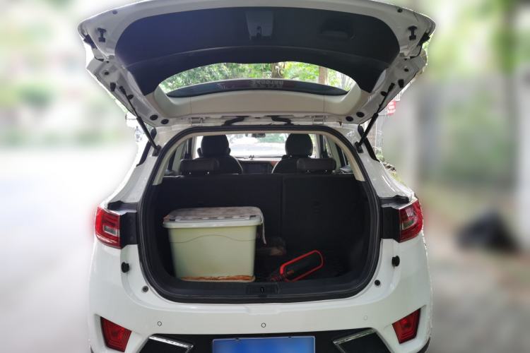 Used Zotye T300 2017 1.5L Manual Luxury Model Trunk