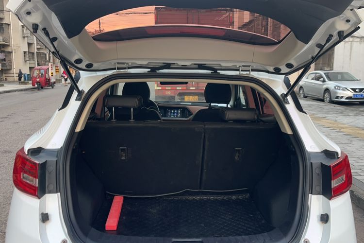 Used Zotye T300 2017 1.5L Manual Luxury Model Trunk