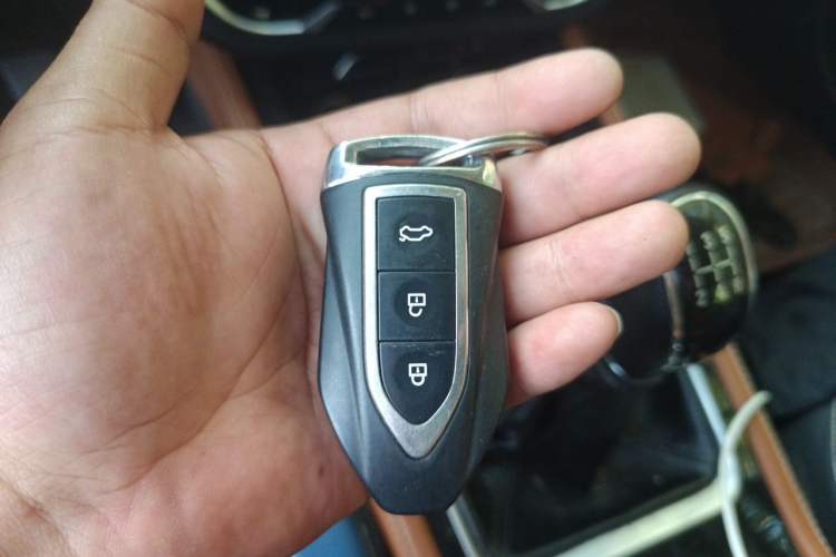 Used Zotye T300 2017 1.5L Manual Luxury Model Vehicle Key