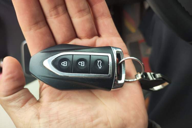 Used Zotye T300 2017 1.5L Manual Luxury Model Vehicle Key