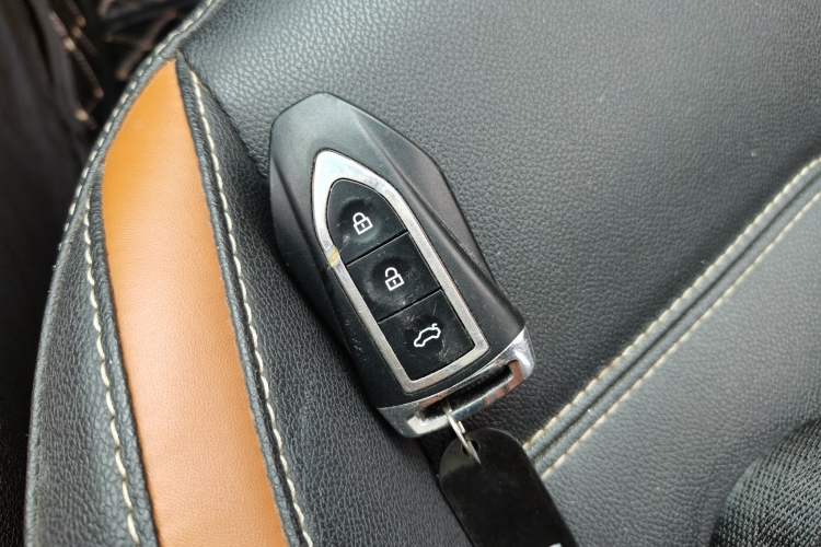 Used Zotye T300 2017 1.5L Manual Luxury Model Vehicle Key
