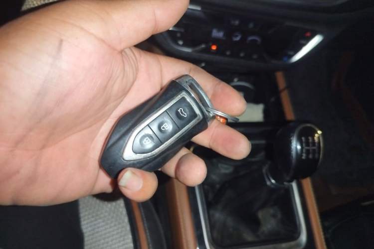 Used Zotye T300 2017 1.5L Manual Luxury Model Vehicle Key