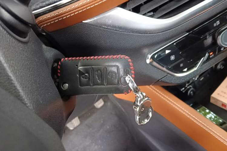 Used Zotye T300 2017 1.5L Manual Luxury Model Vehicle Key