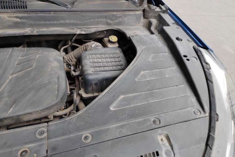 Used Zotye T300 2018 1.5L CVT Luxury Model Engine Bay Left