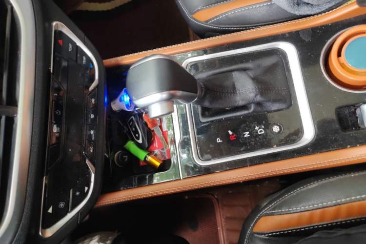 Used Zotye T300 2018 1.5L CVT Luxury Model Gear Lever