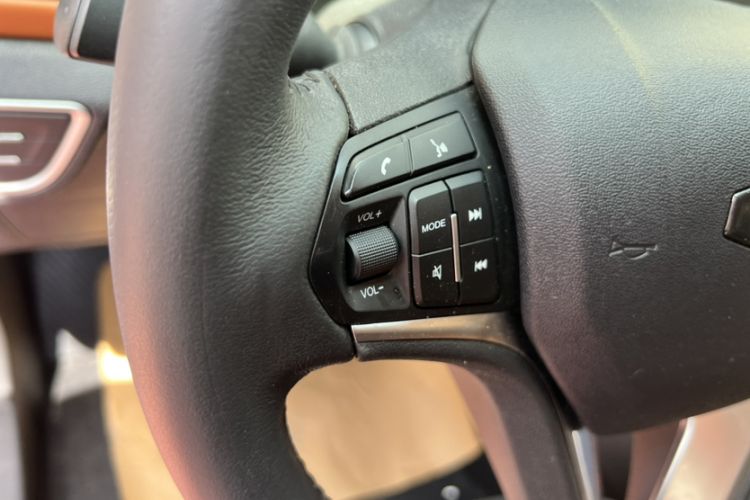 Used Zotye T300 2018 1.5L CVT Luxury Model Interior 2