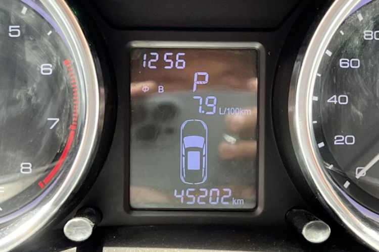 Used Zotye T300 2018 1.5L CVT Luxury Model Odometer Close Up