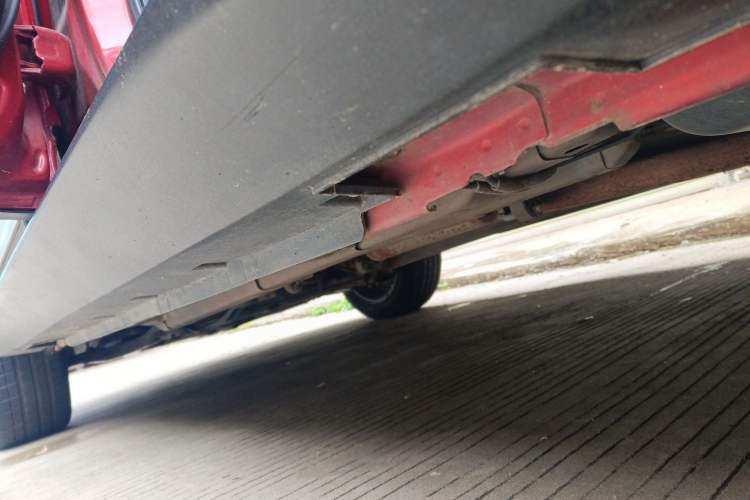 Used Zotye T300 2018 1.5L CVT Luxury Model Left Side Sill