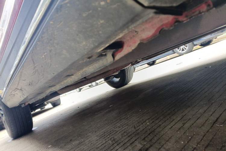 Used Zotye T300 2018 1.5L CVT Luxury Model Right Side Sill