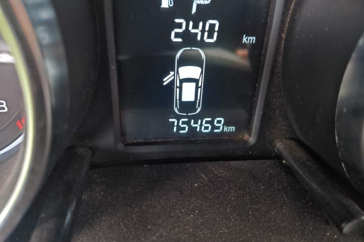 Used Zotye T300 2018 1.5L CVT Deluxe Model Odometer Close Up
