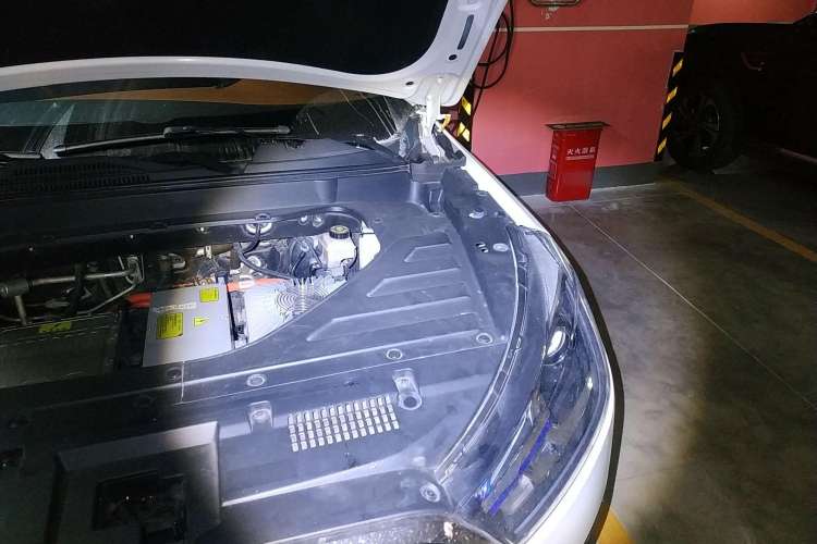Used Zotye T300 2018 EV Flagship Model Engine Bay Left