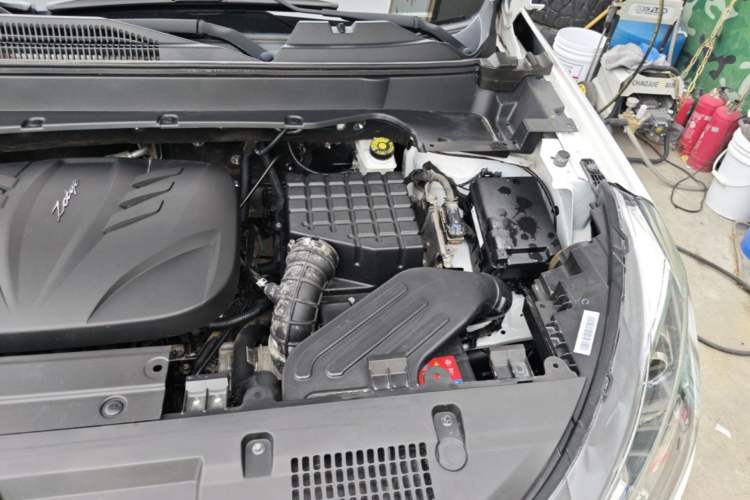 Used Zotye T300 2018 1.5L CVT Deluxe Model Engine Bay Left