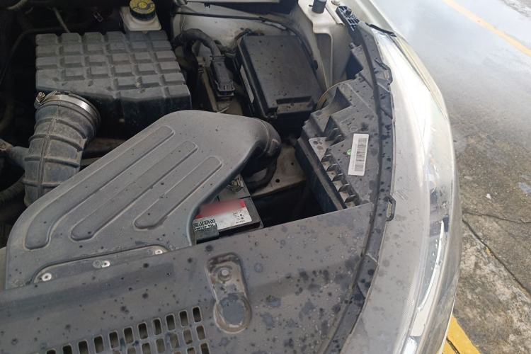 Used Zotye T300 2018 1.5L CVT Elite Model Engine Bay Left
