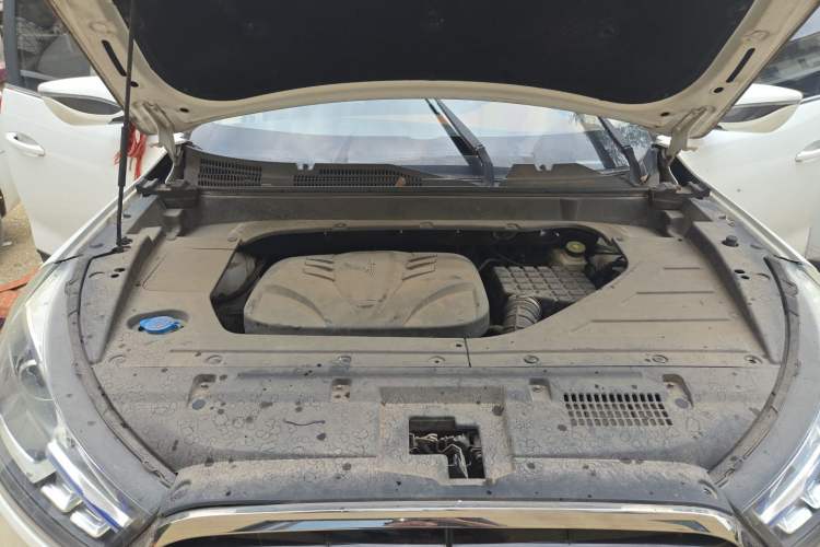Used Zotye T300 2018 1.5L CVT Luxury Model Engine Bay