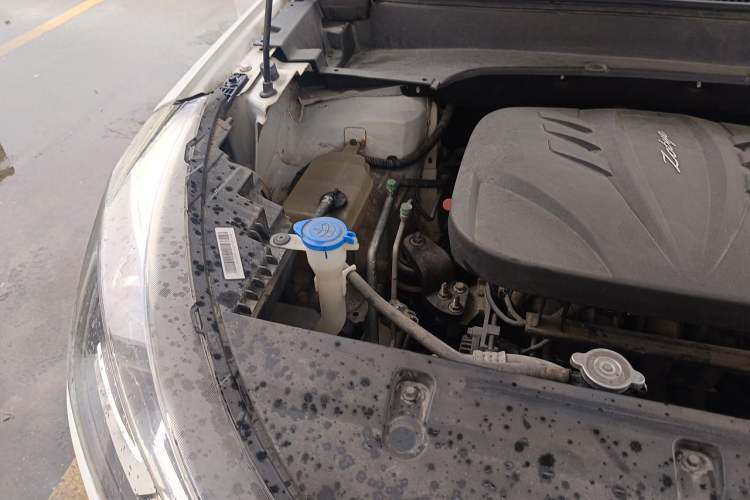 Used Zotye T300 2018 1.5L CVT Elite Model Engine Bay Right